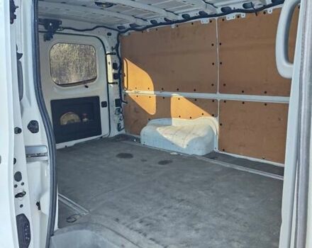 Белый Ниссан NV2500, объемом двигателя 4 л и пробегом 112 тыс. км за 15500 $, фото 11 на Automoto.ua