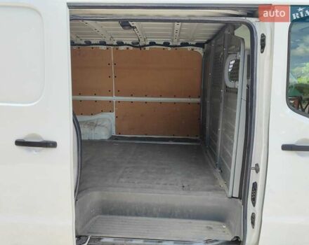 Белый Ниссан NV2500, объемом двигателя 4 л и пробегом 112 тыс. км за 15500 $, фото 3 на Automoto.ua