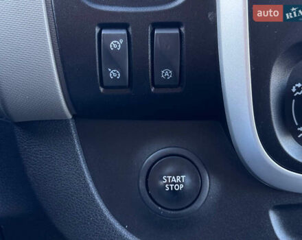 Білий Ніссан NV300, об'ємом двигуна 1.6 л та пробігом 185 тис. км за 16500 $, фото 9 на Automoto.ua