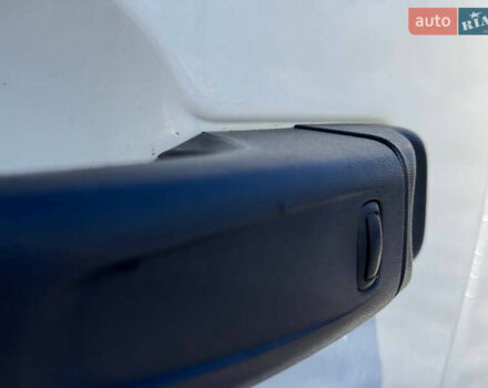 Білий Ніссан NV300, об'ємом двигуна 1.6 л та пробігом 185 тис. км за 16500 $, фото 13 на Automoto.ua