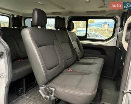 Сірий Ніссан NV300, об'ємом двигуна 2 л та пробігом 207 тис. км за 25500 $, фото 19 на Automoto.ua