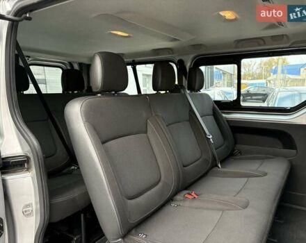 Сірий Ніссан NV300, об'ємом двигуна 2 л та пробігом 203 тис. км за 23900 $, фото 13 на Automoto.ua