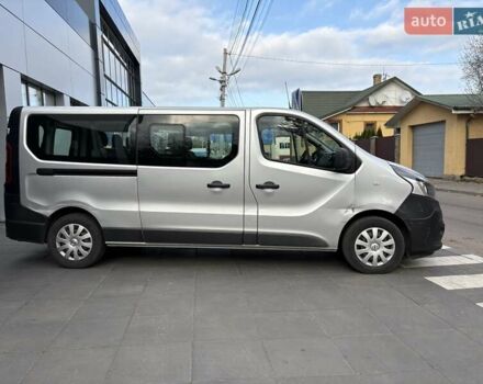 Сірий Ніссан NV300, об'ємом двигуна 2 л та пробігом 203 тис. км за 23900 $, фото 4 на Automoto.ua