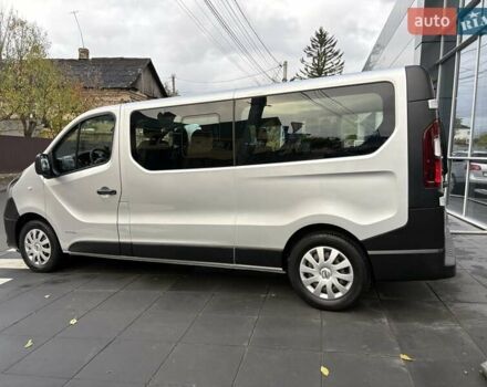 Сірий Ніссан NV300, об'ємом двигуна 2 л та пробігом 207 тис. км за 25500 $, фото 7 на Automoto.ua