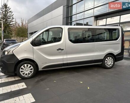 Сірий Ніссан NV300, об'ємом двигуна 2 л та пробігом 207 тис. км за 25500 $, фото 8 на Automoto.ua