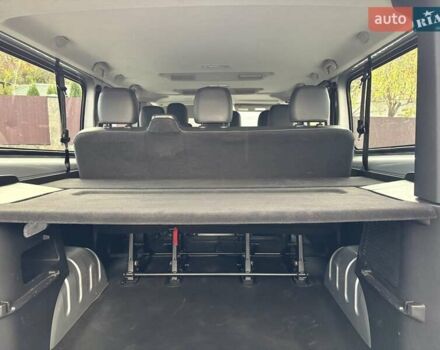 Сірий Ніссан NV300, об'ємом двигуна 2 л та пробігом 207 тис. км за 25500 $, фото 25 на Automoto.ua