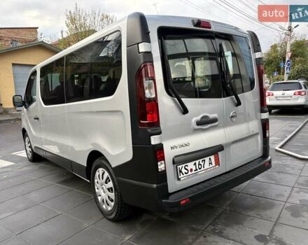 Сірий Ніссан NV300, об'ємом двигуна 2 л та пробігом 207 тис. км за 25500 $, фото 6 на Automoto.ua