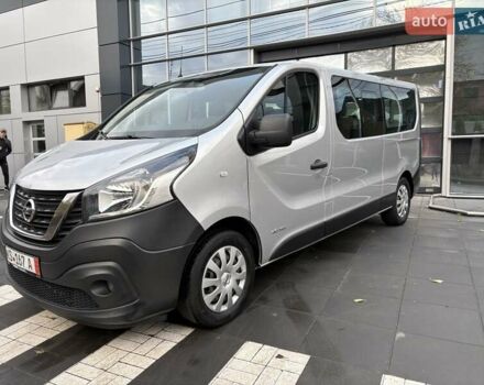 Сірий Ніссан NV300, об'ємом двигуна 2 л та пробігом 207 тис. км за 25500 $, фото 1 на Automoto.ua