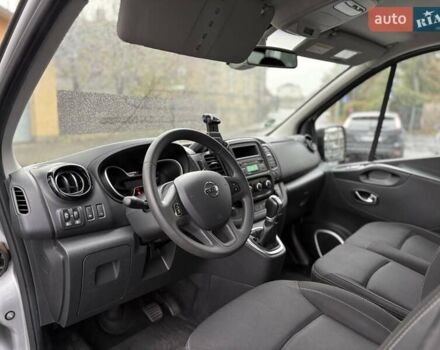 Сірий Ніссан NV300, об'ємом двигуна 2 л та пробігом 207 тис. км за 25500 $, фото 38 на Automoto.ua