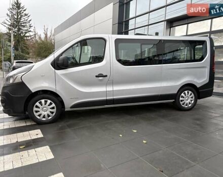 Сірий Ніссан NV300, об'ємом двигуна 2 л та пробігом 207 тис. км за 25500 $, фото 37 на Automoto.ua