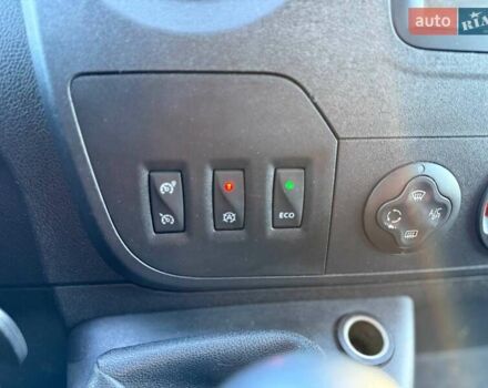 Белый Ниссан NV400, объемом двигателя 2.3 л и пробегом 208 тыс. км за 20777 $, фото 49 на Automoto.ua