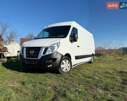 Белый Ниссан NV400, объемом двигателя 2.3 л и пробегом 208 тыс. км за 20777 $, фото 2 на Automoto.ua