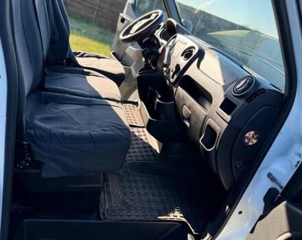 Белый Ниссан NV400, объемом двигателя 2.3 л и пробегом 208 тыс. км за 20777 $, фото 40 на Automoto.ua