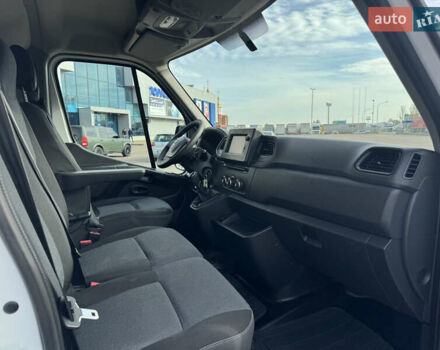 Белый Ниссан NV400, объемом двигателя 2.3 л и пробегом 191 тыс. км за 17500 $, фото 8 на Automoto.ua