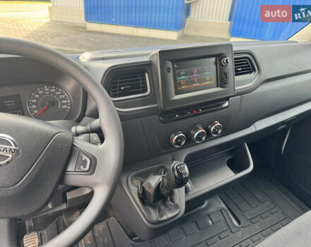 Белый Ниссан NV400, объемом двигателя 2.3 л и пробегом 191 тыс. км за 17500 $, фото 21 на Automoto.ua