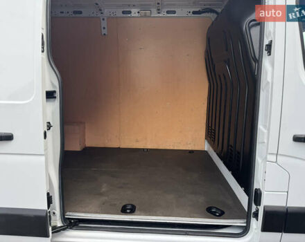 Белый Ниссан NV400, объемом двигателя 2.3 л и пробегом 191 тыс. км за 17500 $, фото 13 на Automoto.ua