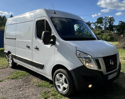 Белый Ниссан NV400, объемом двигателя 2.3 л и пробегом 259 тыс. км за 15700 $, фото 1 на Automoto.ua