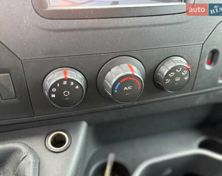 Белый Ниссан NV400, объемом двигателя 2.3 л и пробегом 263 тыс. км за 15700 $, фото 17 на Automoto.ua