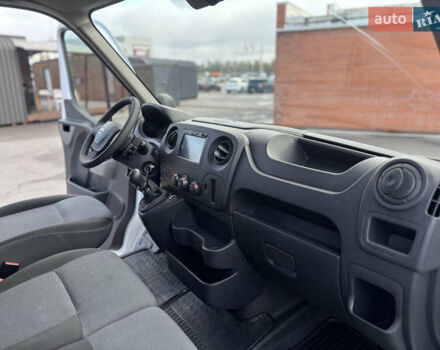 Белый Ниссан NV400, объемом двигателя 2.3 л и пробегом 263 тыс. км за 15700 $, фото 20 на Automoto.ua