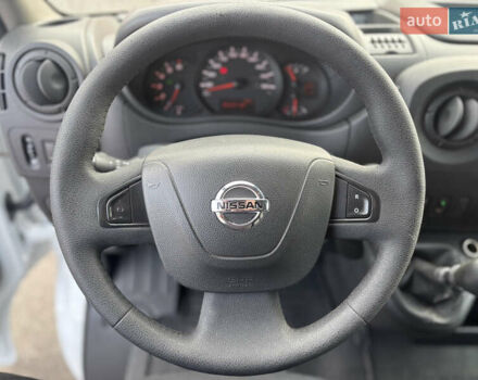 Белый Ниссан NV400, объемом двигателя 2.3 л и пробегом 263 тыс. км за 15700 $, фото 13 на Automoto.ua