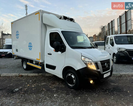 Белый Ниссан NV400, объемом двигателя 2.3 л и пробегом 178 тыс. км за 25900 $, фото 1 на Automoto.ua