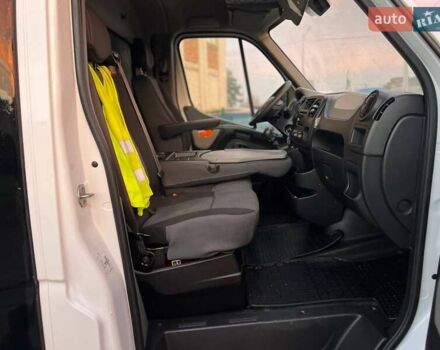 Белый Ниссан NV400, объемом двигателя 2.3 л и пробегом 111 тыс. км за 16999 $, фото 28 на Automoto.ua