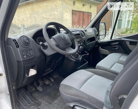 Белый Ниссан NV400, объемом двигателя 2.3 л и пробегом 237 тыс. км за 13700 $, фото 12 на Automoto.ua