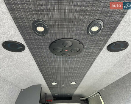 Белый Ниссан NV400, объемом двигателя 2.3 л и пробегом 350 тыс. км за 20000 $, фото 14 на Automoto.ua