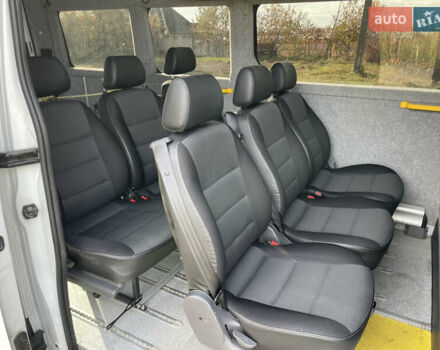 Белый Ниссан NV400, объемом двигателя 2.3 л и пробегом 350 тыс. км за 20000 $, фото 8 на Automoto.ua