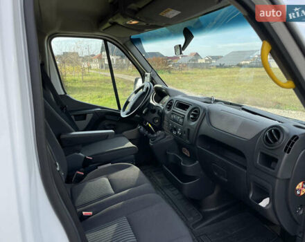 Белый Ниссан NV400, объемом двигателя 2.3 л и пробегом 350 тыс. км за 20000 $, фото 7 на Automoto.ua