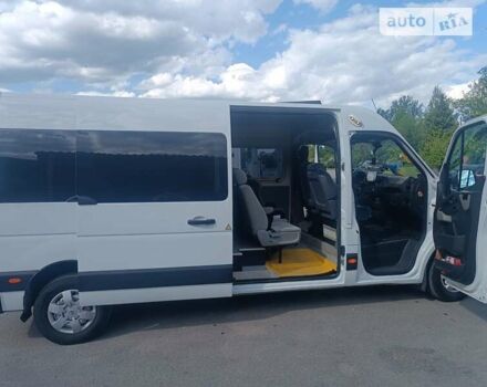 Білий Ніссан NV400, об'ємом двигуна 2.3 л та пробігом 272 тис. км за 16300 $, фото 4 на Automoto.ua