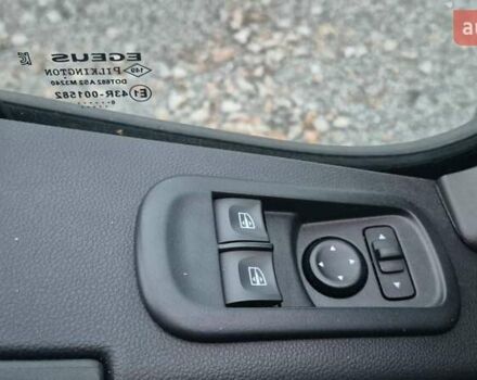 Черный Ниссан NV400, объемом двигателя 2.3 л и пробегом 169 тыс. км за 23500 $, фото 20 на Automoto.ua