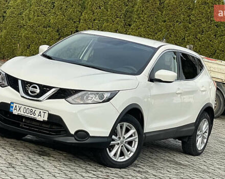 Білий Ніссан Rogue Sport, об'ємом двигуна 2 л та пробігом 62 тис. км за 14800 $, фото 10 на Automoto.ua