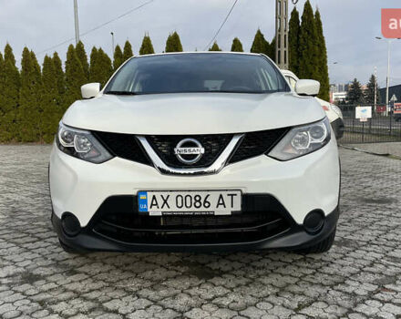 Білий Ніссан Rogue Sport, об'ємом двигуна 2 л та пробігом 62 тис. км за 14800 $, фото 15 на Automoto.ua
