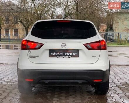 Белый Ниссан Rogue Sport, объемом двигателя 2 л и пробегом 131 тыс. км за 13499 $, фото 5 на Automoto.ua