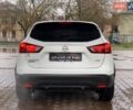Белый Ниссан Rogue Sport, объемом двигателя 2 л и пробегом 131 тыс. км за 13499 $, фото 5 на Automoto.ua