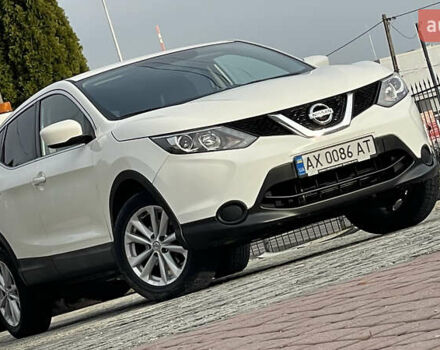 Білий Ніссан Rogue Sport, об'ємом двигуна 2 л та пробігом 62 тис. км за 14800 $, фото 8 на Automoto.ua