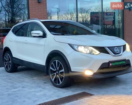 Белый Ниссан Rogue Sport, объемом двигателя 2 л и пробегом 61 тыс. км за 17690 $, фото 3 на Automoto.ua