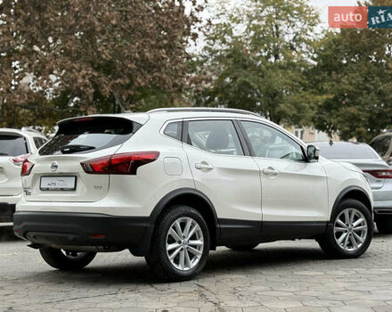Белый Ниссан Rogue Sport, объемом двигателя 2 л и пробегом 68 тыс. км за 16900 $, фото 25 на Automoto.ua