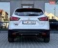 Белый Ниссан Rogue Sport, объемом двигателя 0 л и пробегом 68 тыс. км за 17900 $, фото 4 на Automoto.ua