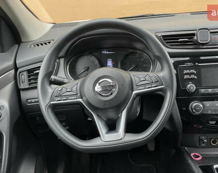 Білий Ніссан Rogue Sport, об'ємом двигуна 2 л та пробігом 62 тис. км за 14800 $, фото 36 на Automoto.ua