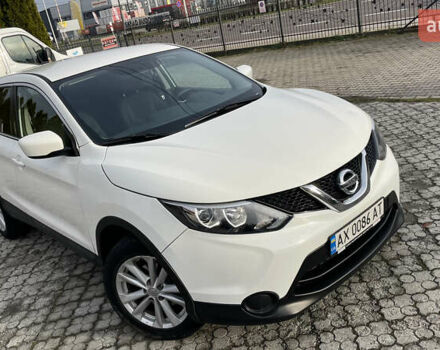 Білий Ніссан Rogue Sport, об'ємом двигуна 2 л та пробігом 62 тис. км за 14800 $, фото 12 на Automoto.ua