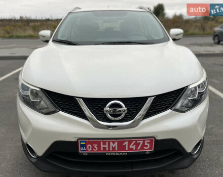 Белый Ниссан Rogue Sport, объемом двигателя 2 л и пробегом 76 тыс. км за 14900 $, фото 4 на Automoto.ua