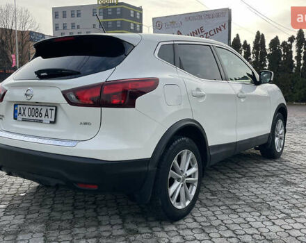Білий Ніссан Rogue Sport, об'ємом двигуна 2 л та пробігом 62 тис. км за 14800 $, фото 20 на Automoto.ua