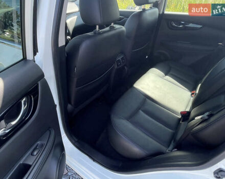Белый Ниссан Rogue Sport, объемом двигателя 2 л и пробегом 137 тыс. км за 14800 $, фото 9 на Automoto.ua