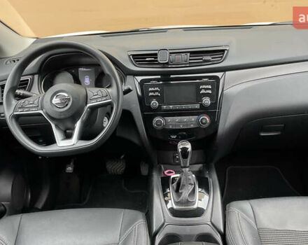 Білий Ніссан Rogue Sport, об'ємом двигуна 2 л та пробігом 62 тис. км за 14800 $, фото 35 на Automoto.ua