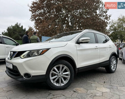 Белый Ниссан Rogue Sport, объемом двигателя 2 л и пробегом 68 тыс. км за 16900 $, фото 6 на Automoto.ua