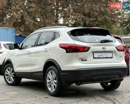 Белый Ниссан Rogue Sport, объемом двигателя 2 л и пробегом 68 тыс. км за 16900 $, фото 33 на Automoto.ua