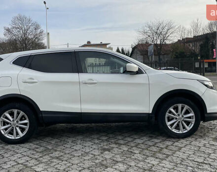 Білий Ніссан Rogue Sport, об'ємом двигуна 2 л та пробігом 62 тис. км за 14800 $, фото 18 на Automoto.ua