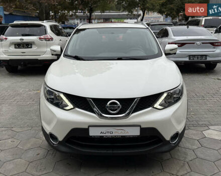 Белый Ниссан Rogue Sport, объемом двигателя 2 л и пробегом 68 тыс. км за 16900 $, фото 2 на Automoto.ua